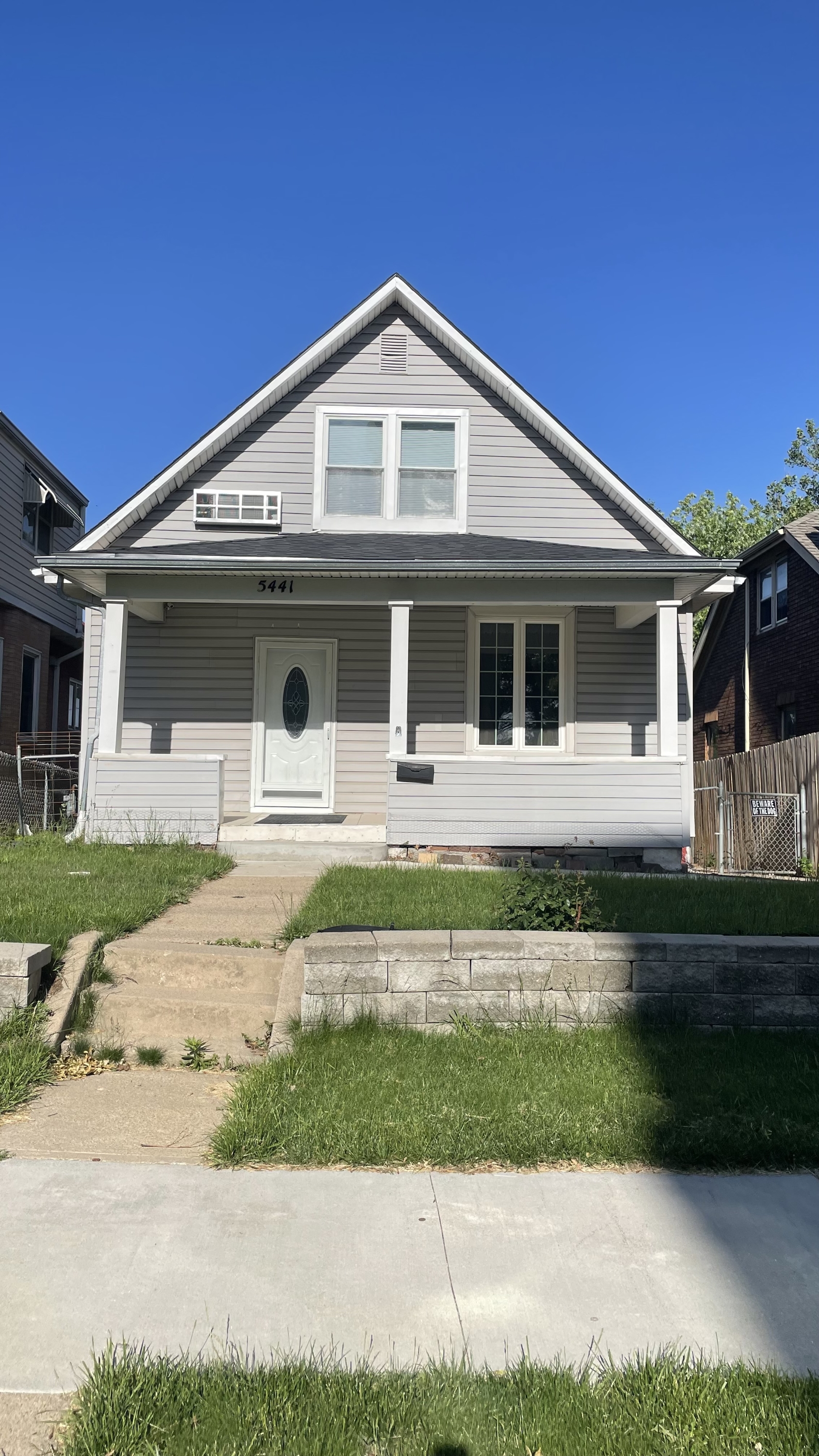 Property main image